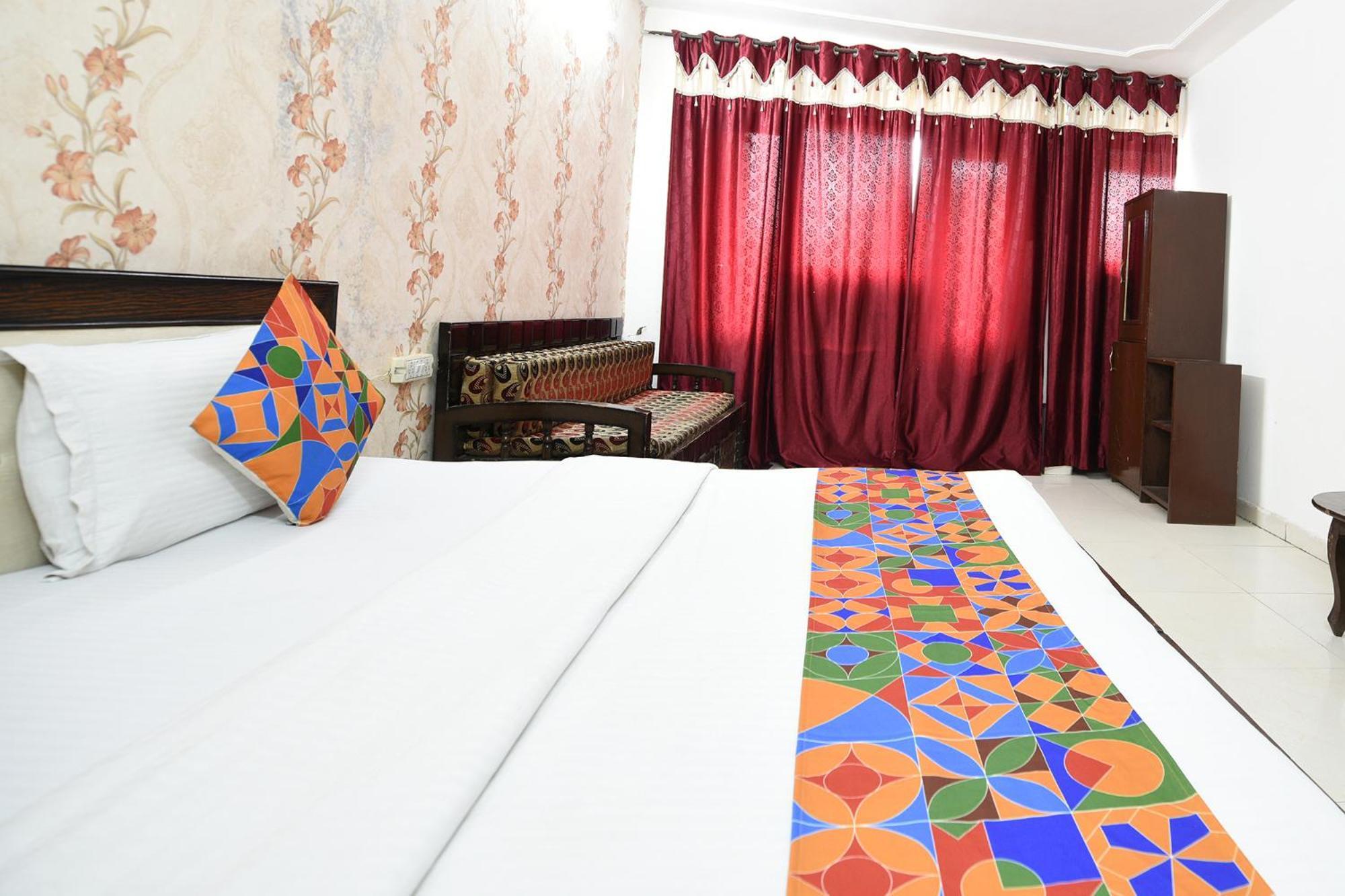 Fabexpress Diamond Sec 45 Hotel Chandīgarh Eksteriør billede